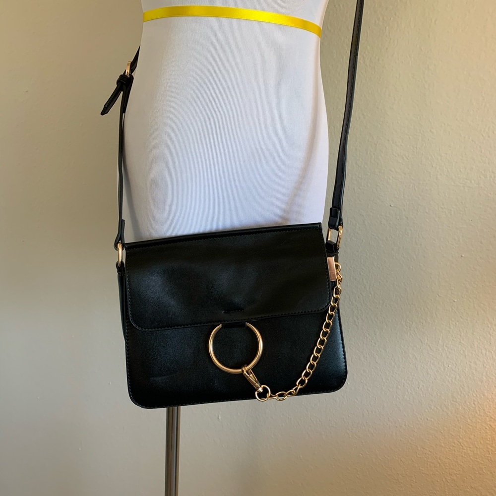 Black crossbody purse